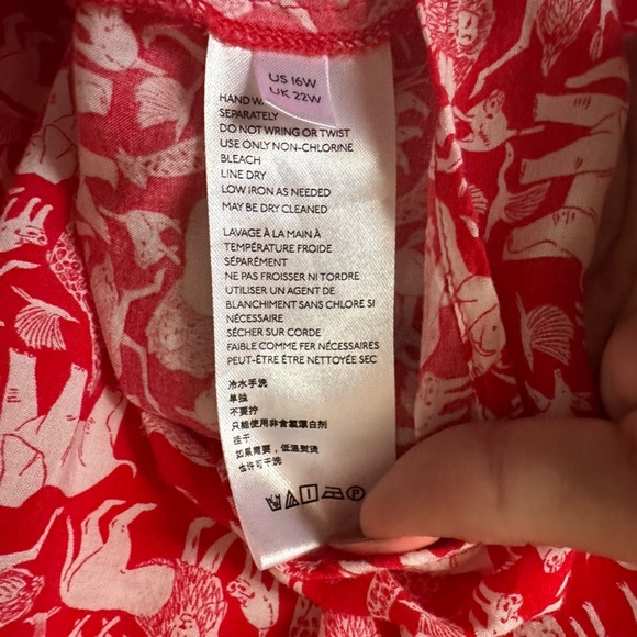 Maeve Melange Safari Red Elephant Print Sleeveless Top - 16W - Picture 7 of 7